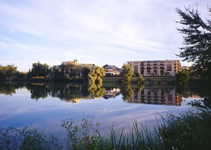 Park & Suites Elegance Marne La Vallee-Lognes photo